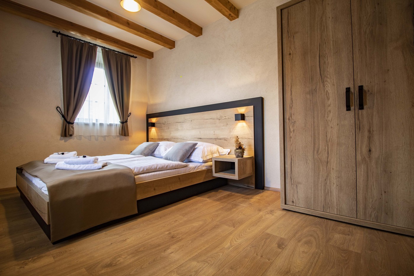 Apartmán „Svinenský potok“ č.1 se dvěma ložnicemi a s terasou